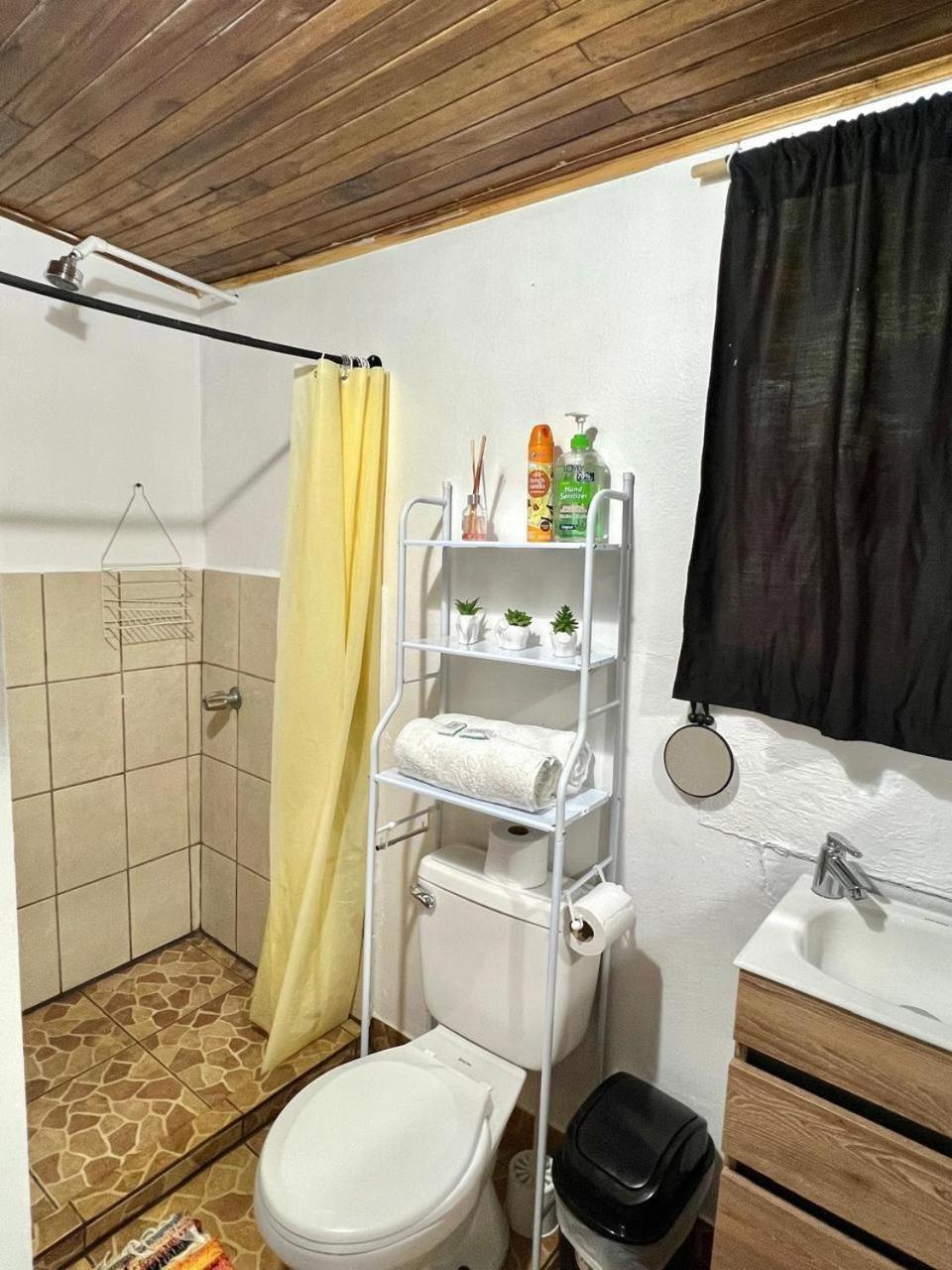 Pura Vida Hostel Montezuma Eksteriør billede